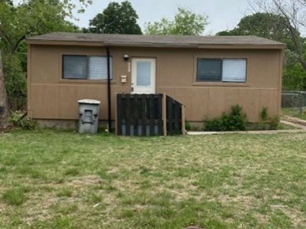 902 S 4th Street , Killeen, TX 76541