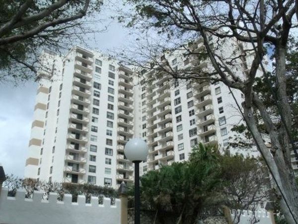 1865 S OCEAN DR APT 5H, Other, FL 33009