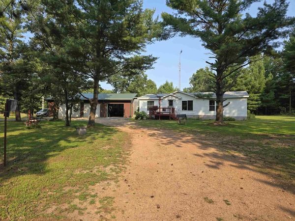 N4980 SAND LAKE ROAD, Plainfield, WI 54966
