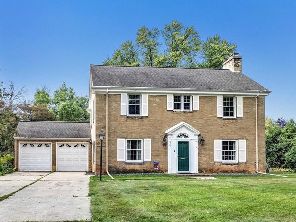 529 ARROWHEAD DRIVE, Green Bay, WI 54301