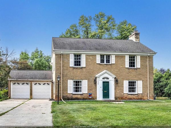 529 ARROWHEAD DRIVE, Green Bay, WI 54301