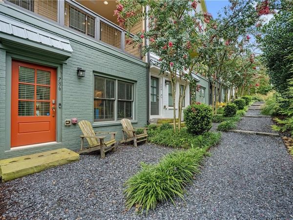 786 Cady Way , Atlanta, GA 30312