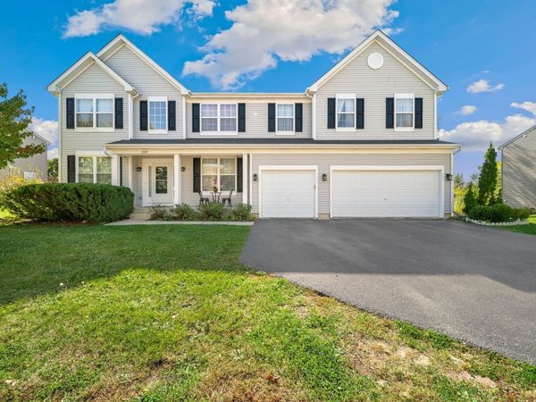 2529 W Autumn Drive , Round Lake, IL 60073