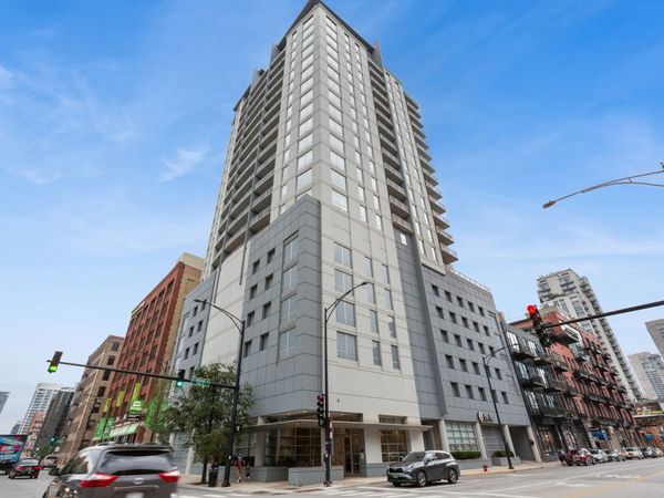 330 W GRAND Avenue, Unit 1403, Chicago, IL 60654
