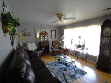 5825 Oaks Road, Paducah, KY 42003
