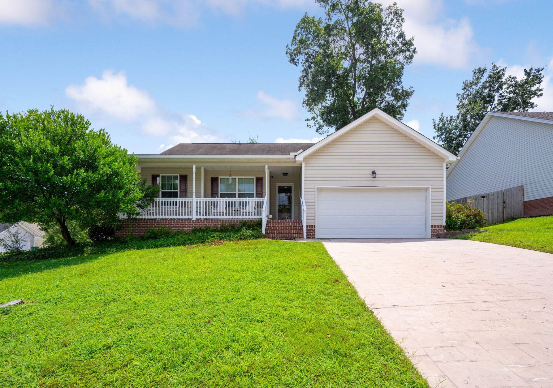 1896 Coffee Tree Lane, Soddy Daisy, TN 37379 Main Photo