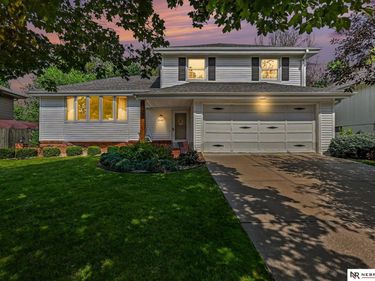 13992 Woolworth Circle, Omaha, NE 68144