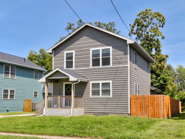 919 SE 9th Street, Des Moines, IA 50309