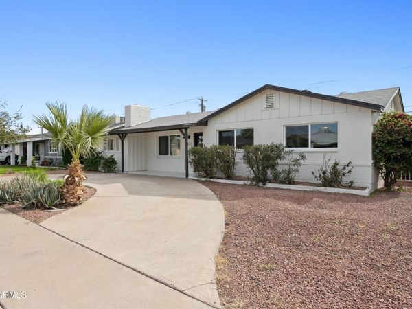 7827 E MORELAND Street, Scottsdale, AZ 85257