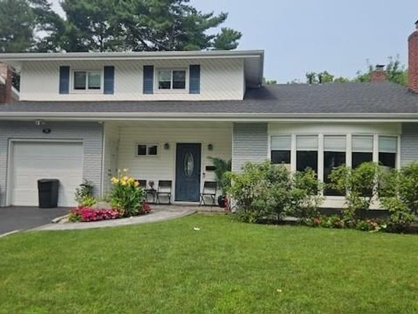 31 Driftwood Drive , Port Washington, NY 11050