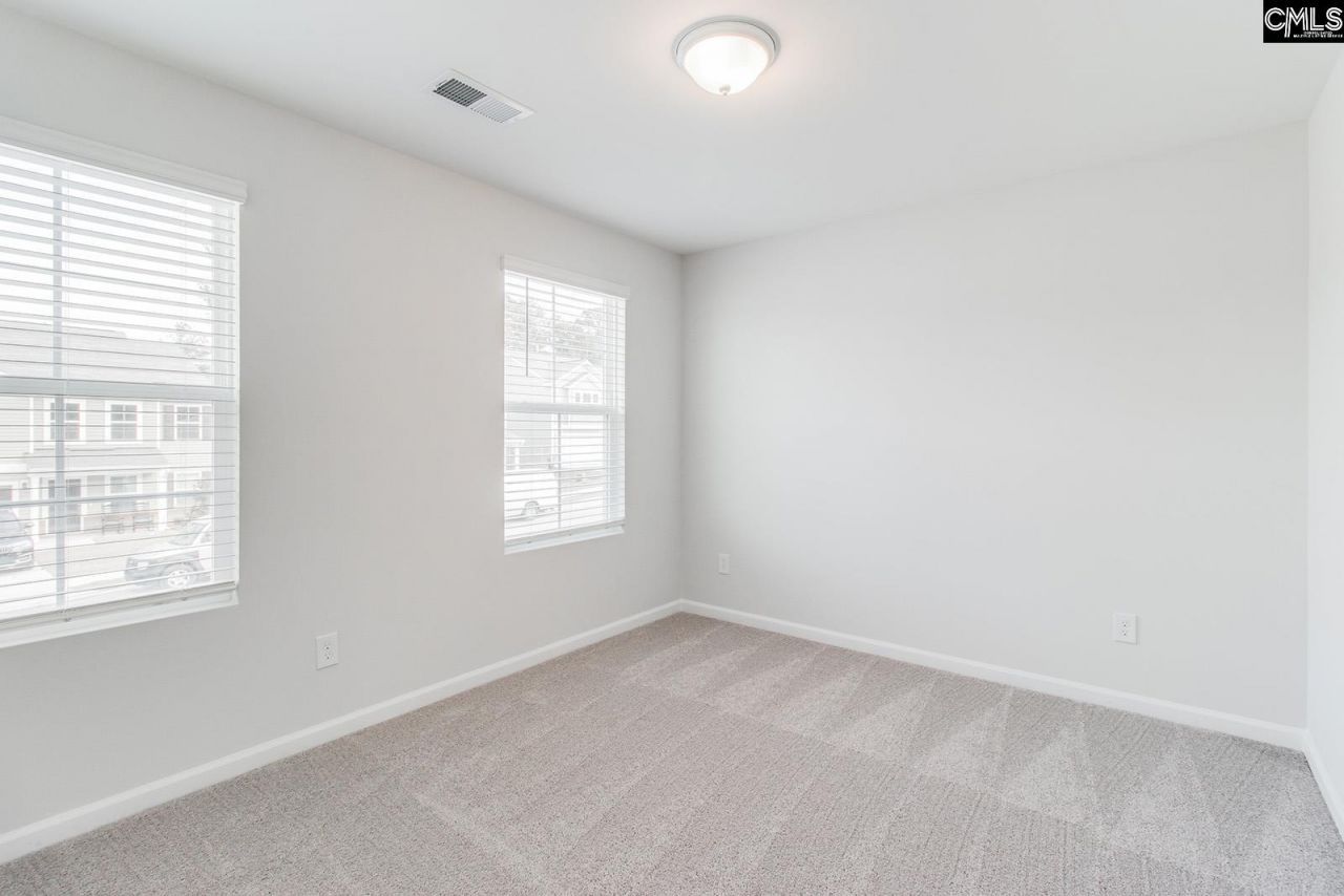 139 Pemberton Drive Photo 12