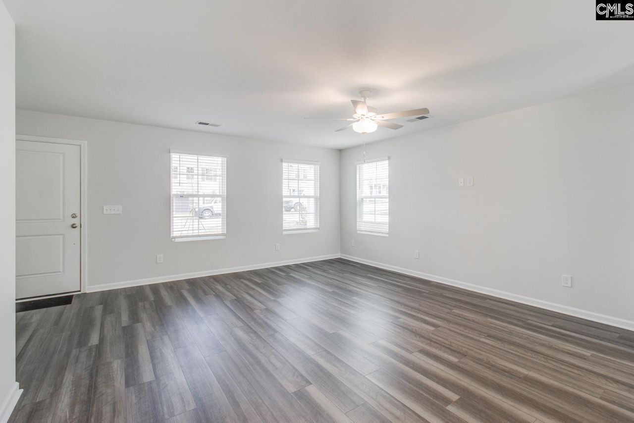 139 Pemberton Drive Photo 6