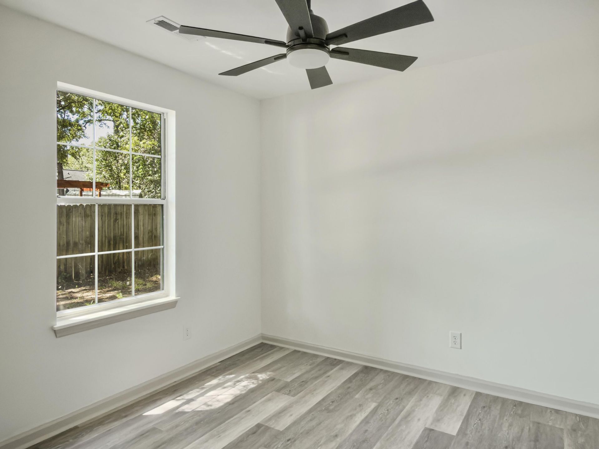 8503 William Moultrie Drive Photo 26