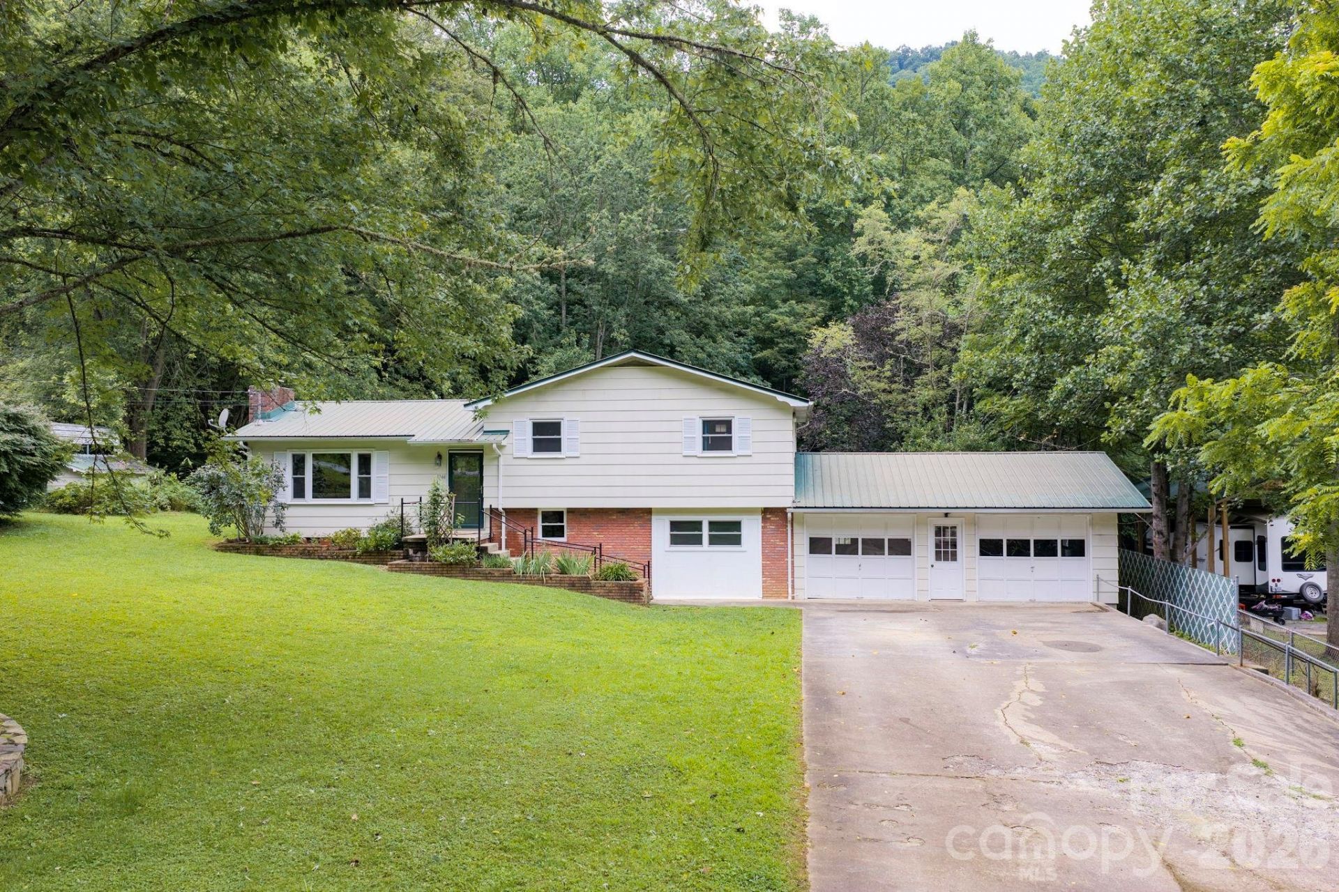 1244 Macktown Road, Sylva, NC 28779 Main Photo