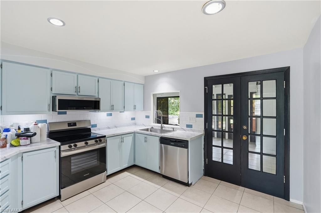 4900 Tahiti Ln, Naples, FL 34112 Photo