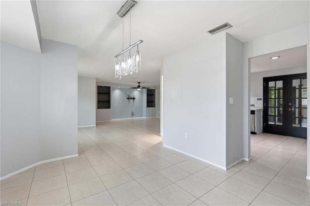4900 Tahiti Ln, Naples, FL 34112 Photo