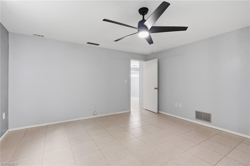 4900 Tahiti Ln, Naples, FL 34112 Photo