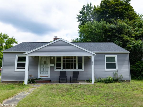 3027 Albany Street, Schenectady, NY 12304