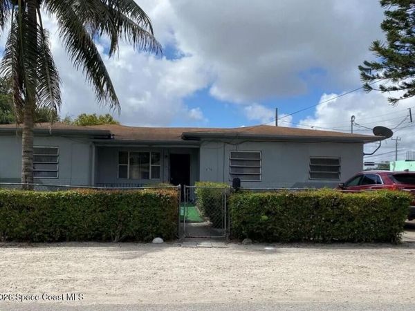 3174 NW 47th Street , Miami, FL 33135