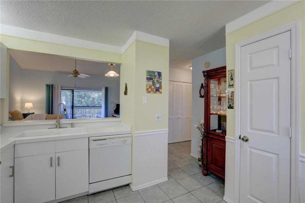 9635 Riverside Drive, Unit 4, Sebastian, FL 32958 Photo