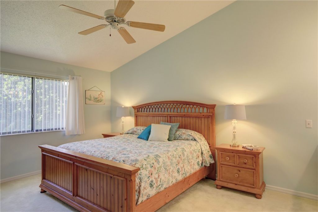 9635 Riverside Drive, Unit 4, Sebastian, FL 32958 Photo