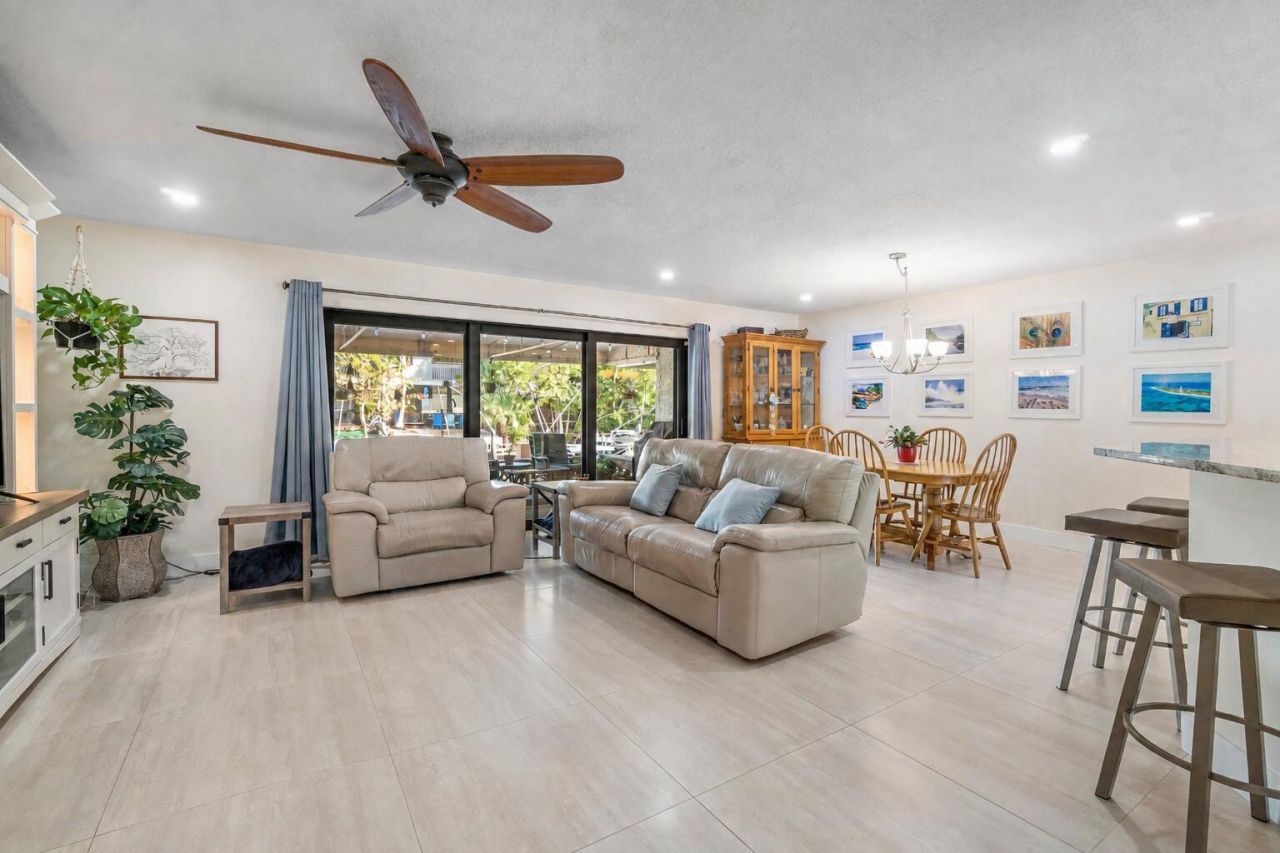 611 NE 12th Terrace, Unit 2, Boynton Beach, FL 33435 Photo