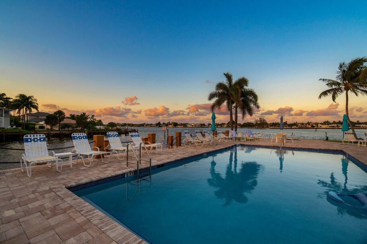 611 NE 12th Terrace, Unit 2, Boynton Beach, FL 33435 Photo