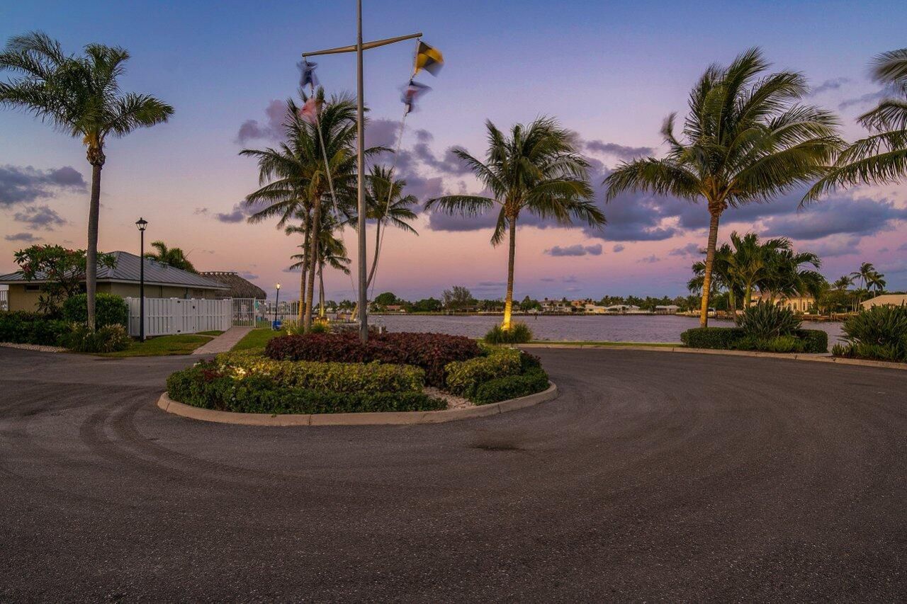 611 NE 12th Terrace, Unit 2, Boynton Beach, FL 33435 Photo