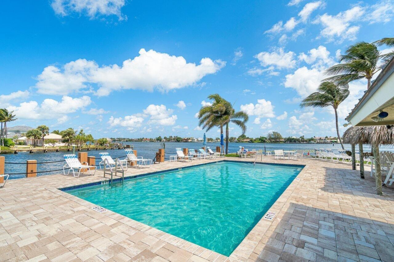 611 NE 12th Terrace, Unit 2, Boynton Beach, FL 33435 Photo