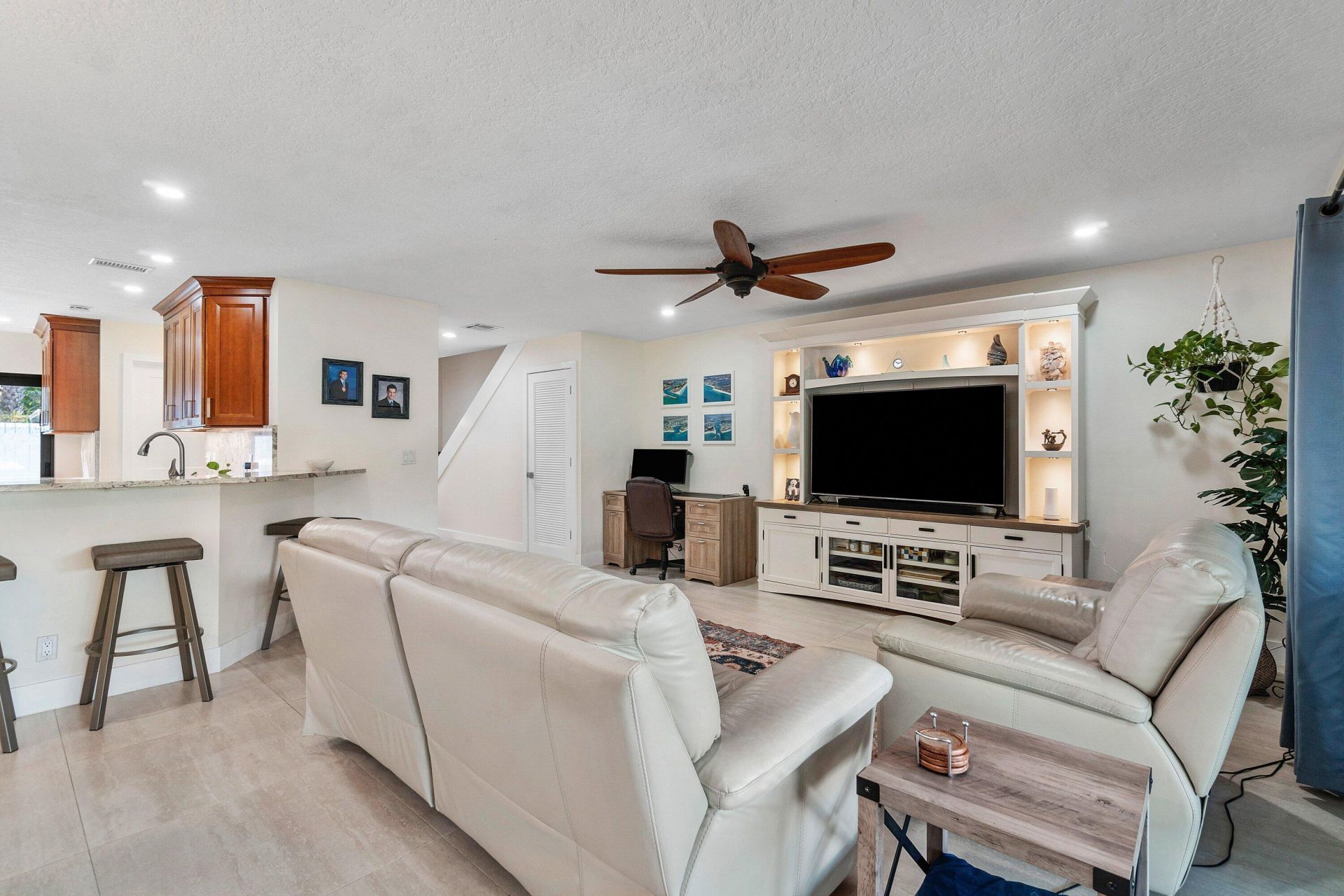 611 NE 12th Terrace, Unit 2, Boynton Beach, FL 33435 Photo