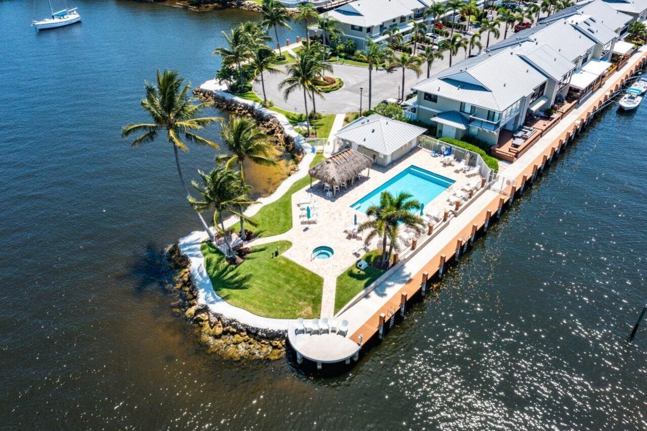 611 NE 12th Terrace, Unit 2, Boynton Beach, FL 33435 Photo