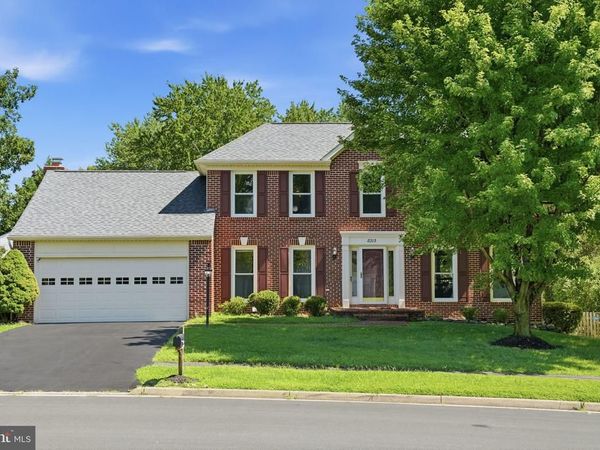 8213 CRACKLING FIRE DRIVE, GAINESVILLE, VA 20155