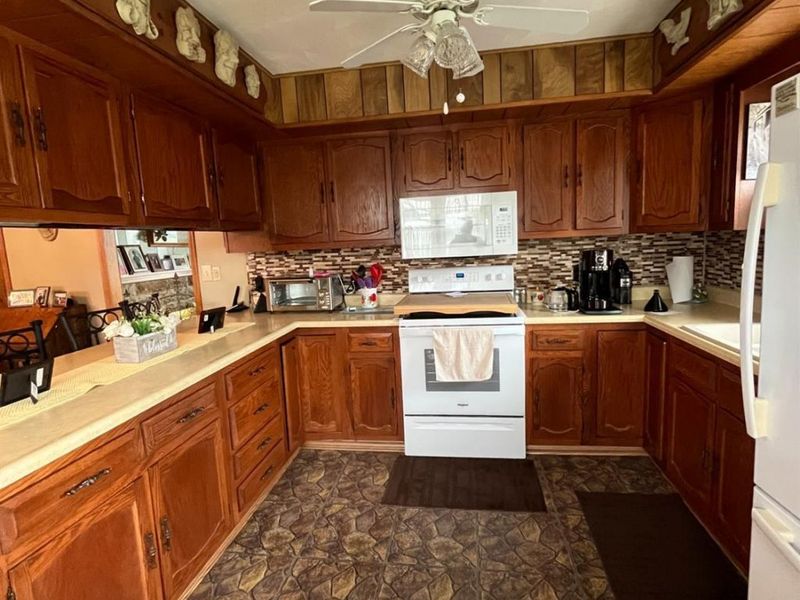 92 W Township Road 1020, Tiffin, OH 44883 Photo 11