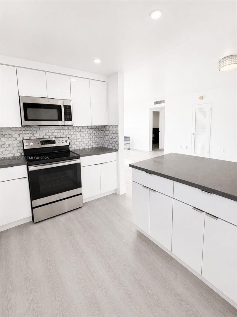 1865 79th St Cswy, Unit 12I, North Bay Village, FL 33141 Photo