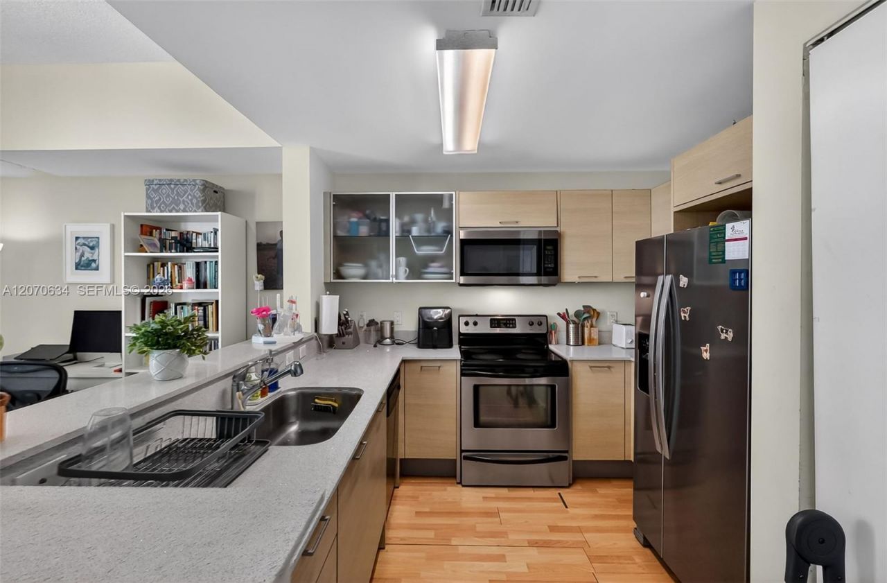 350 NE 24th St , Unit 609, Miami, FL 33137 Photo