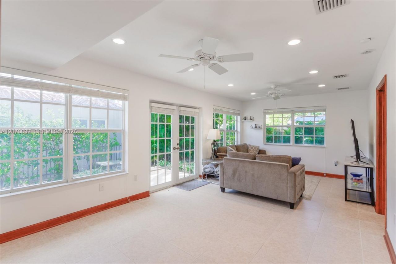 3031 SW 2nd Ave , Unit ., Miami, FL 33129 Photo