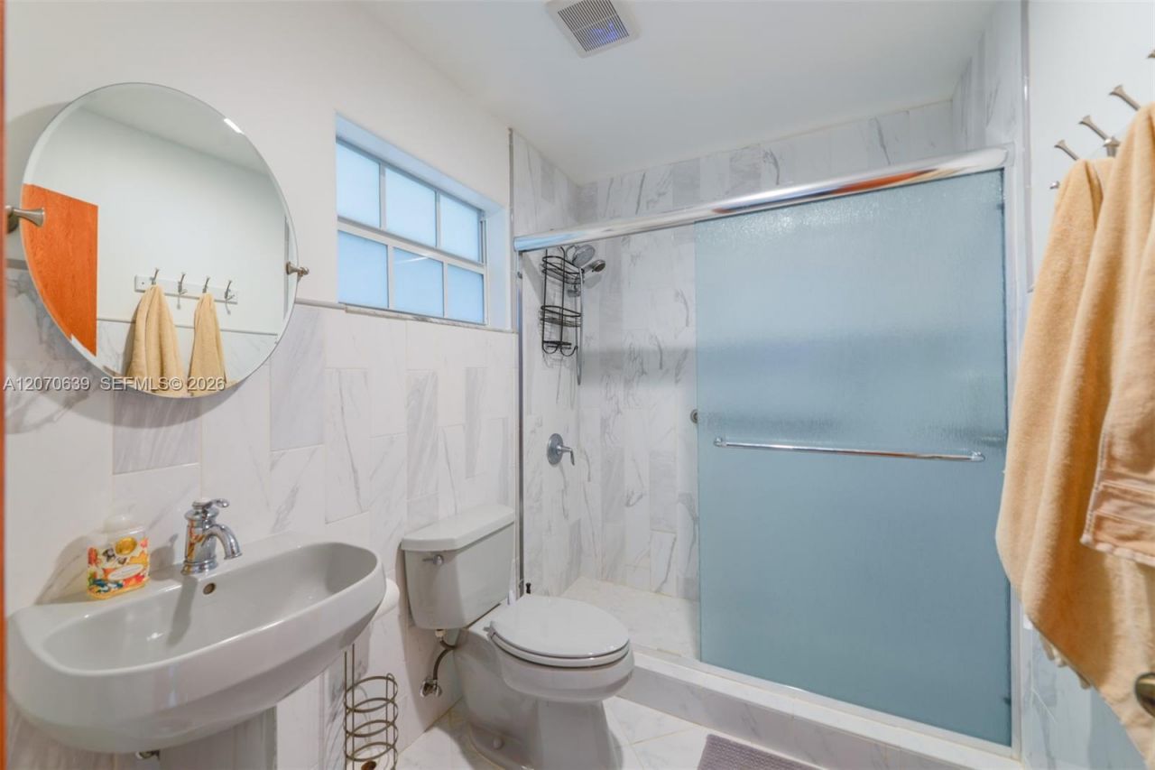 3031 SW 2nd Ave , Unit ., Miami, FL 33129 Photo