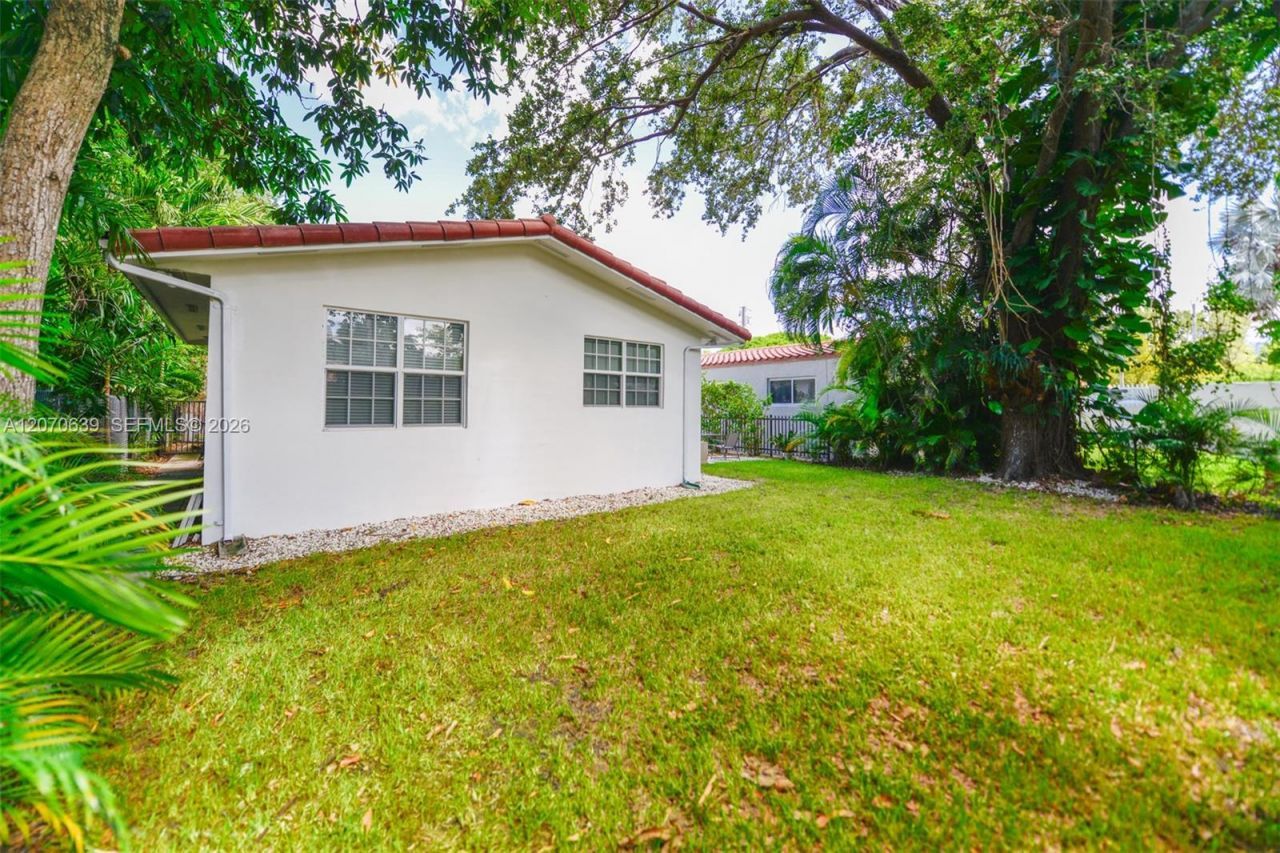 3031 SW 2nd Ave , Unit ., Miami, FL 33129 Photo