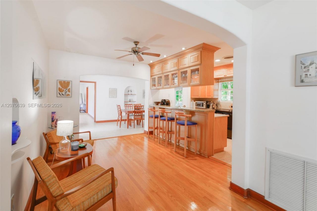 3031 SW 2nd Ave , Unit ., Miami, FL 33129 Photo