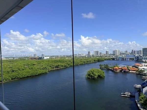 400 Kings Point Dr , Unit PH1612, Sunny Isles Beach, FL 33160