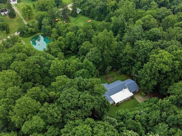 2735 Pavonia North Rd, Mansfield, OH 44903