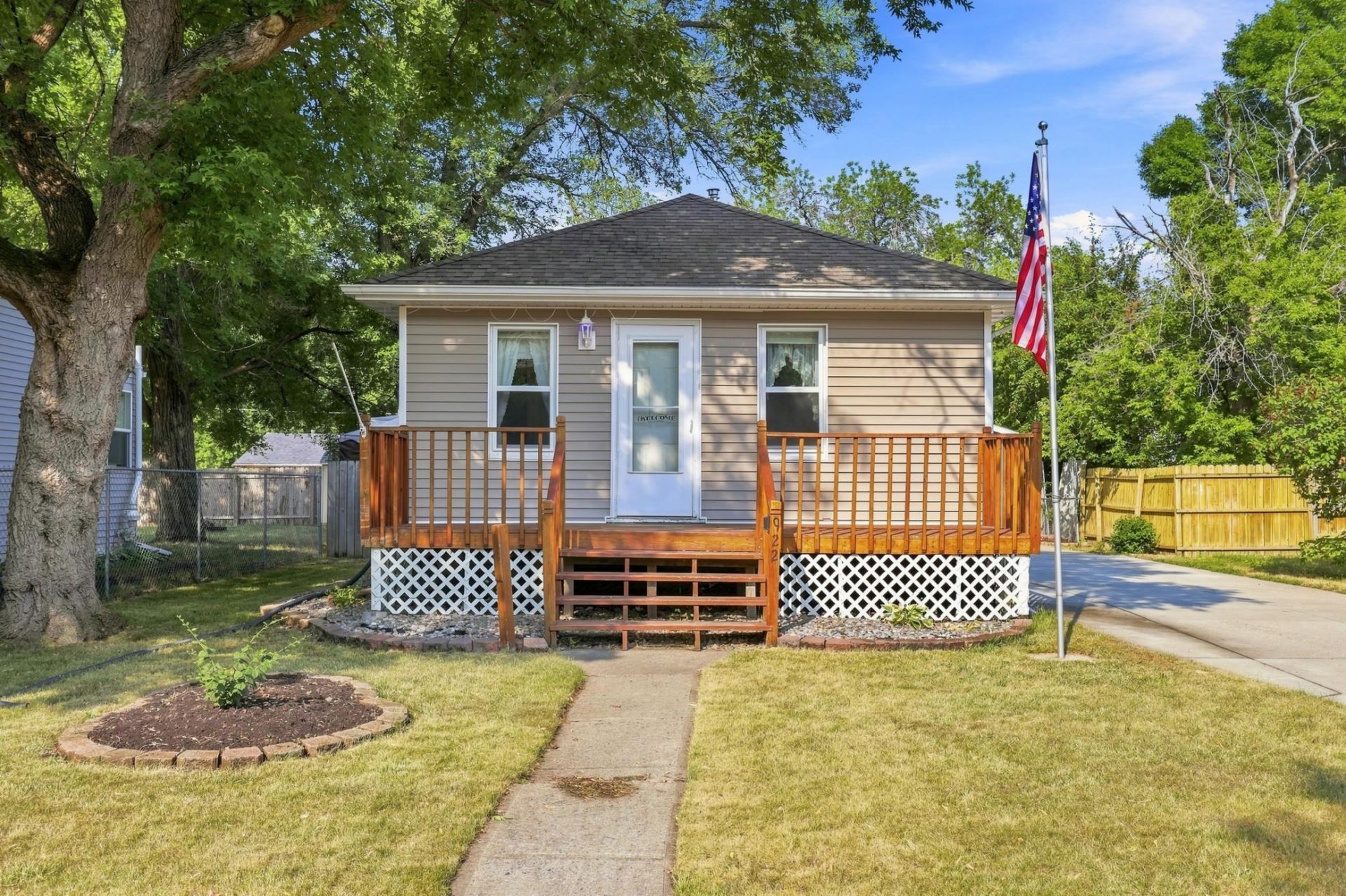 922 27th Street N, Fargo, ND 58102 Main Photo