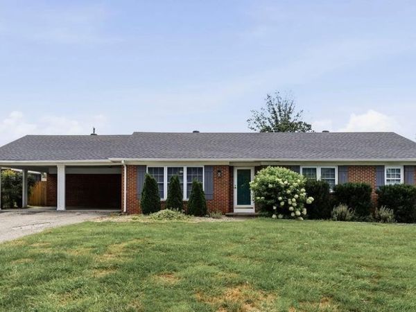 303 Hall Street , Glasgow, KY 42141