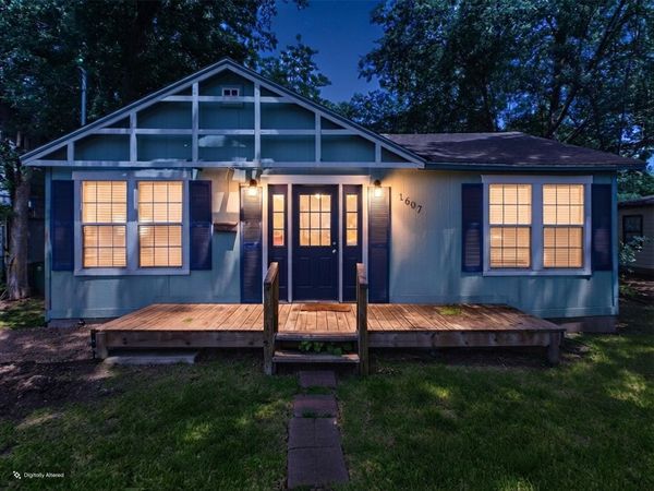 1607 S 2nd ST, Austin, TX 78704
