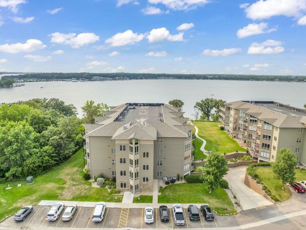 425 240th Avenue , Unit 300, Arnolds Park, IA 51331