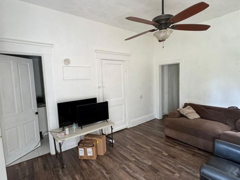 934 Dayton Street, Hamilton, OH 45011 Photo 3