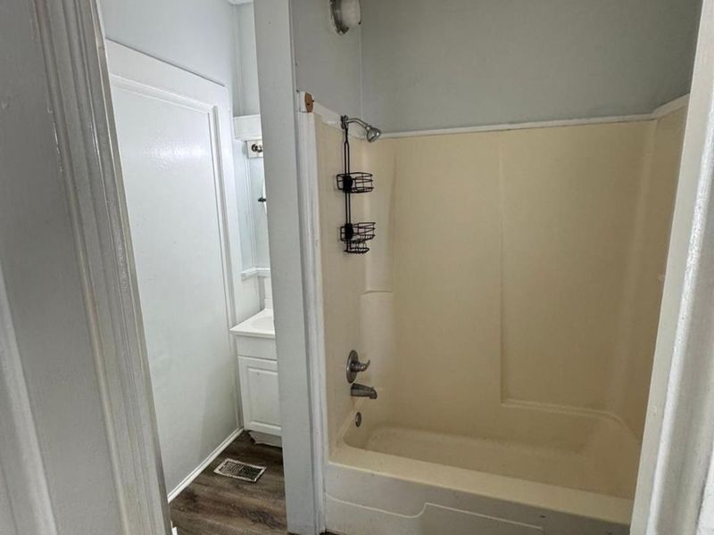 934 Dayton Street, Hamilton, OH 45011 Photo 8