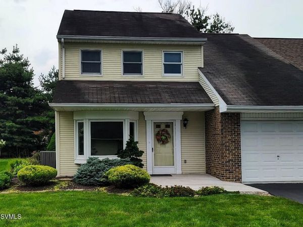 207 OAK Lane , Lewisburg, PA 17837