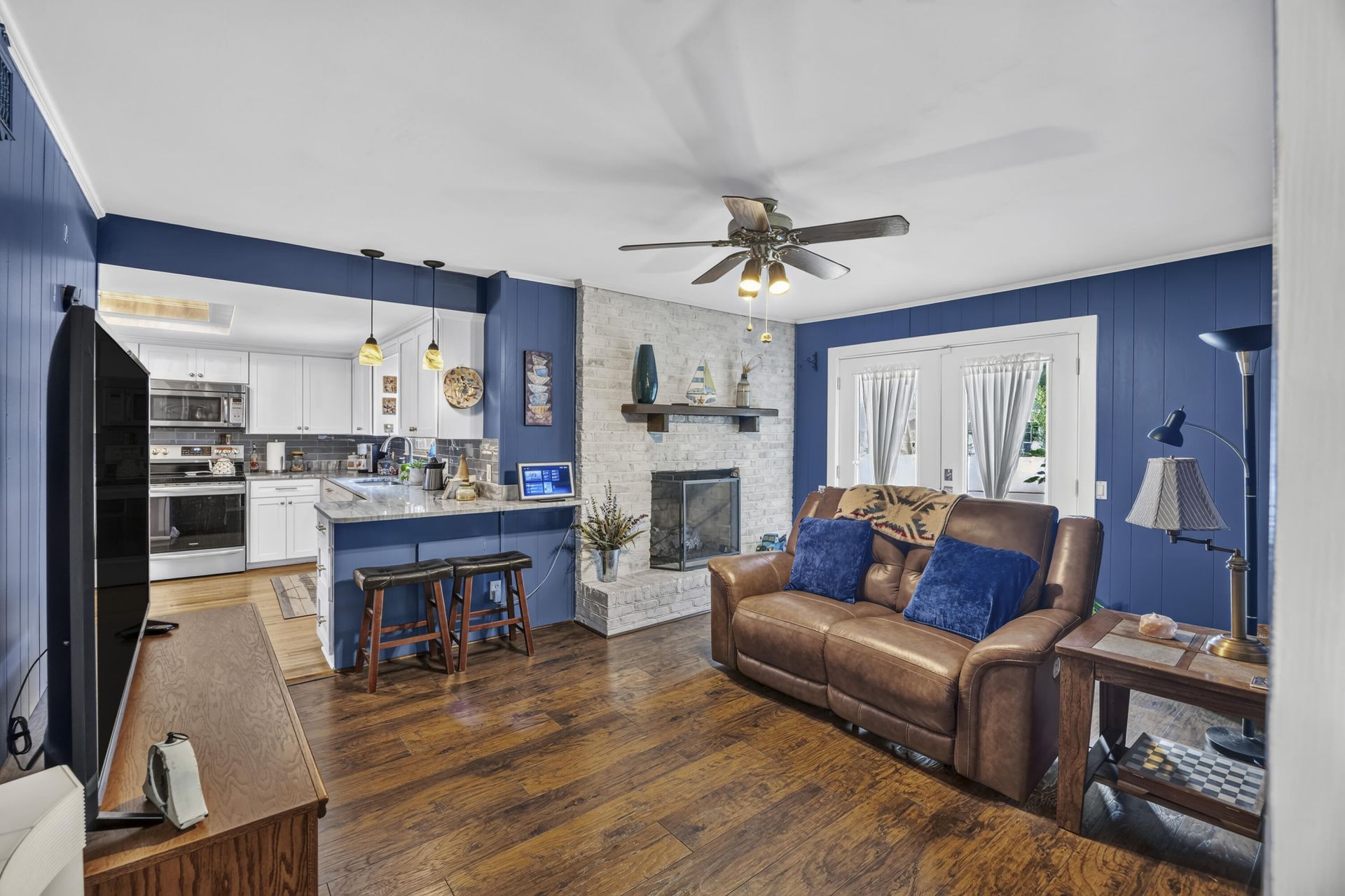407 Rose Lane Photo 15