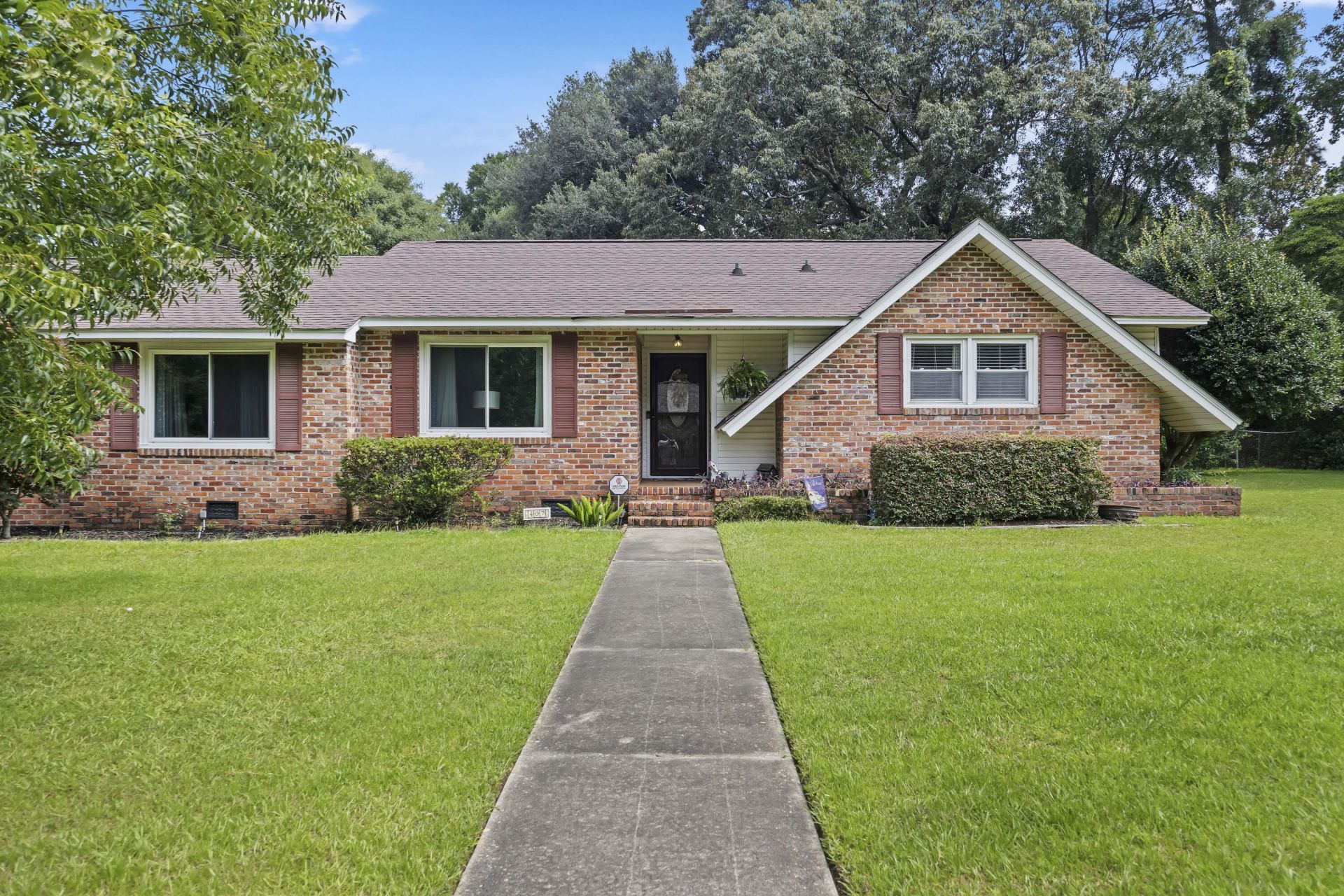 407 Rose Lane Photo 2